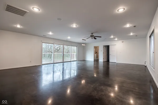 $794,300 | 1550 East Pointe Club Drive, Bloomington, IN 47401