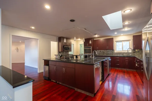 $794,300 | 1550 East Pointe Club Drive, Bloomington, IN 47401