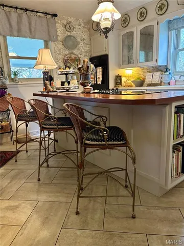 $299,900 | 501 Lovers Lane, Rolla, MO 65401