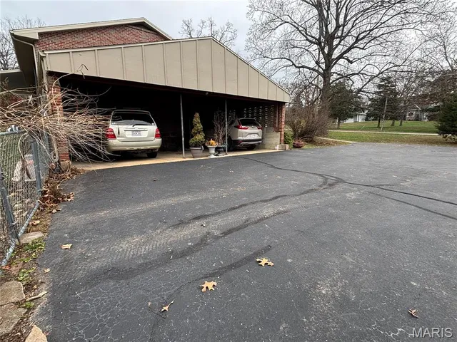 $299,900 | 501 Lovers Lane, Rolla, MO 65401