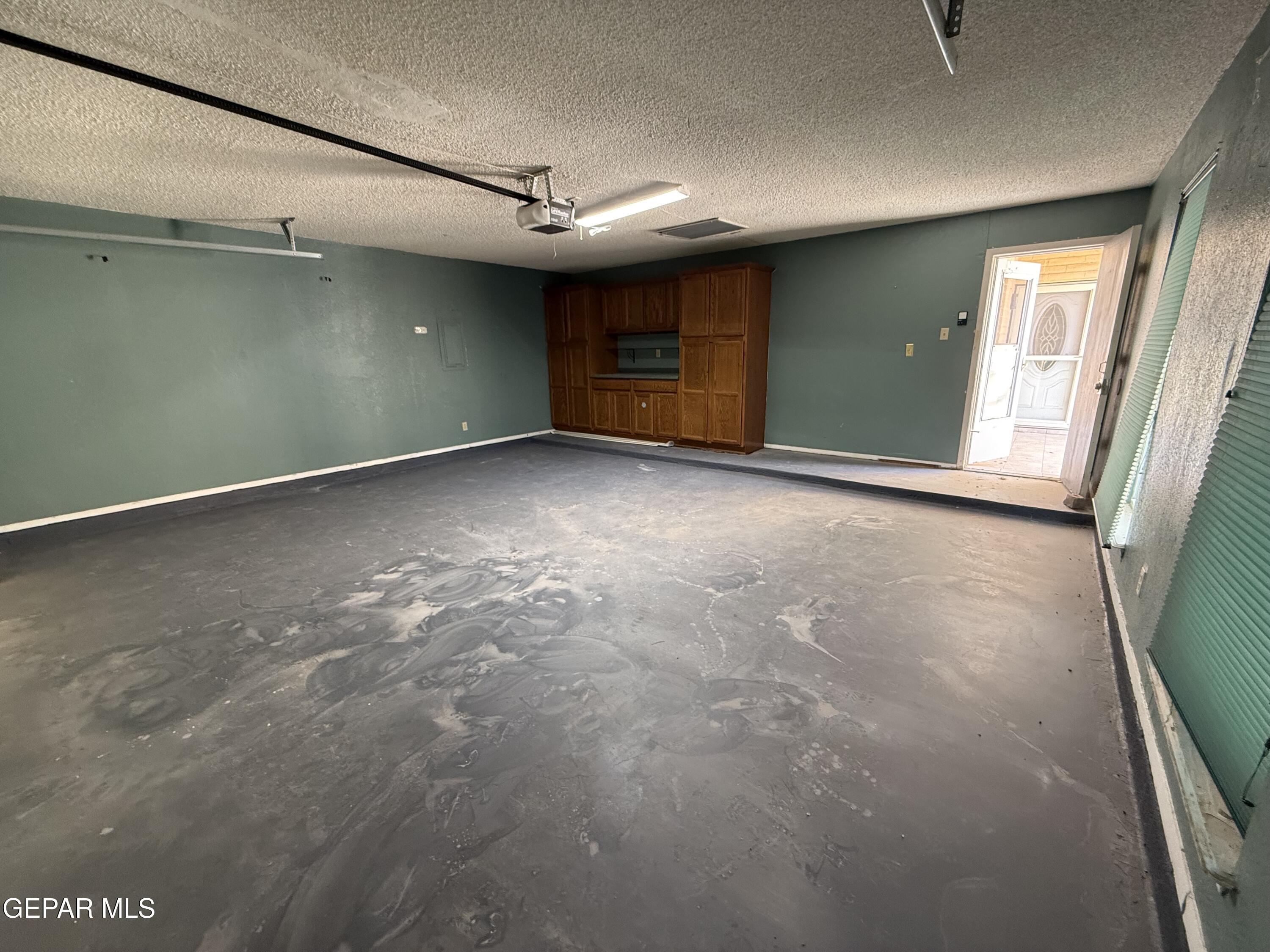 108 North Trevino Road Santa Teresa, NM 88008 - Photo 26 of 26 Garage