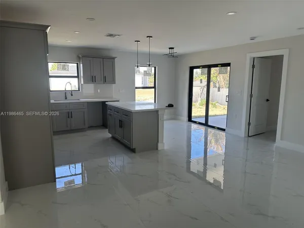 $2,350 | 712 Euston Avenue South, Lehigh Acres, FL 33974