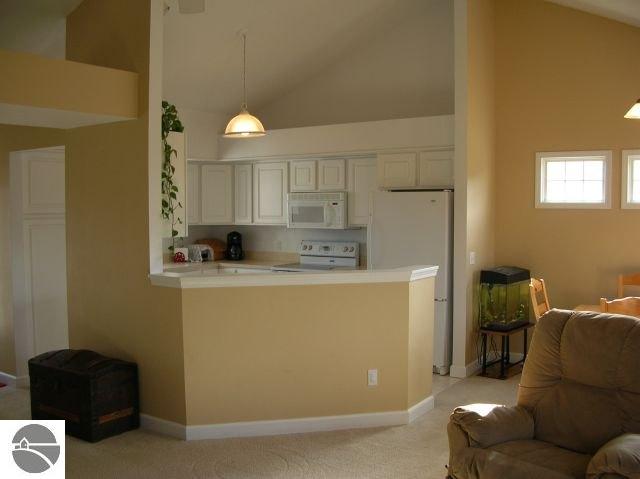 942 South Ridge Court Traverse City, MI 49696 - Photo 2 of 4 1646059-1.JPG