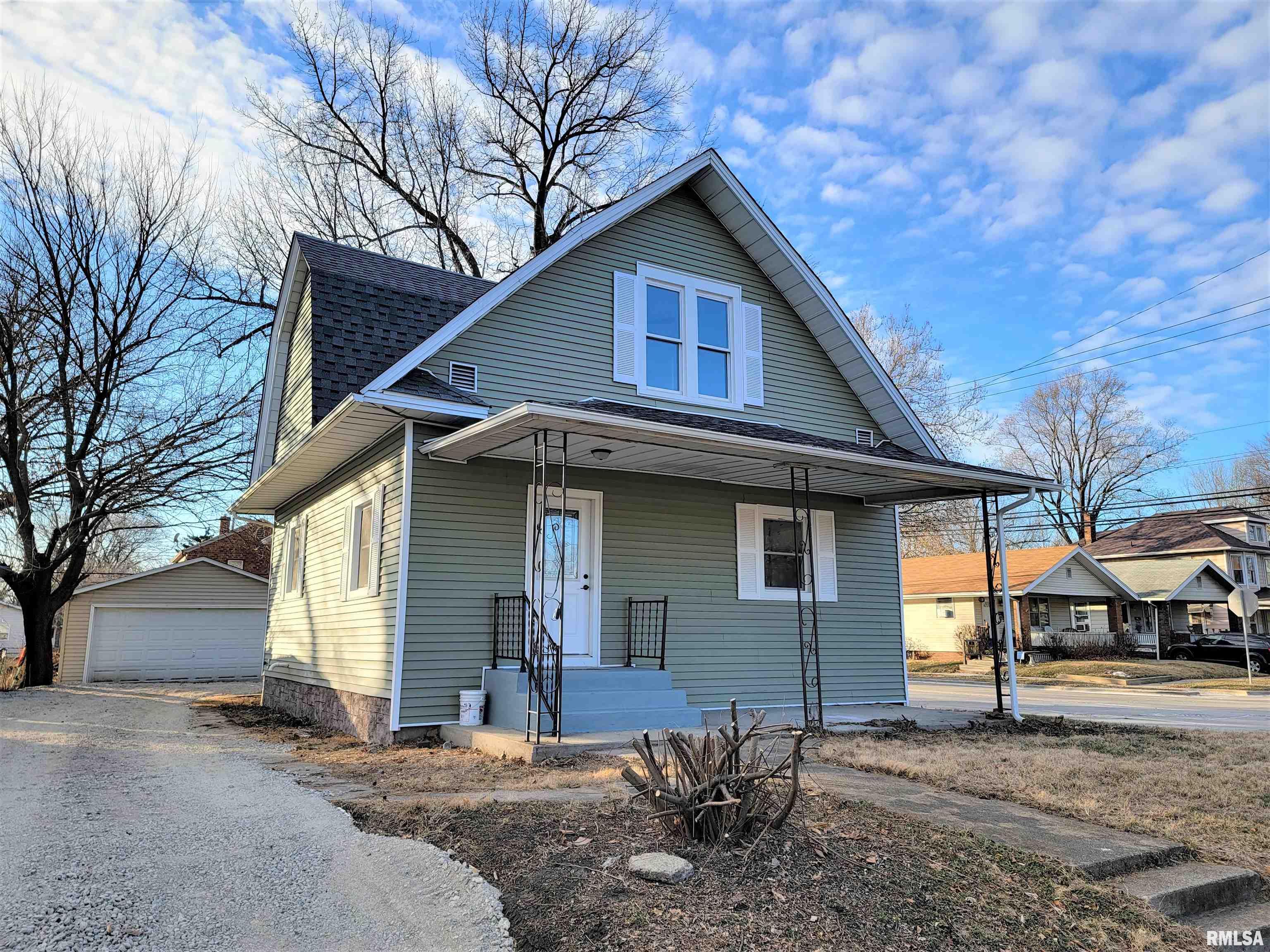 2001 South College Street Springfield, IL 62704 - Photo 1 of 20 Gallery Image 1