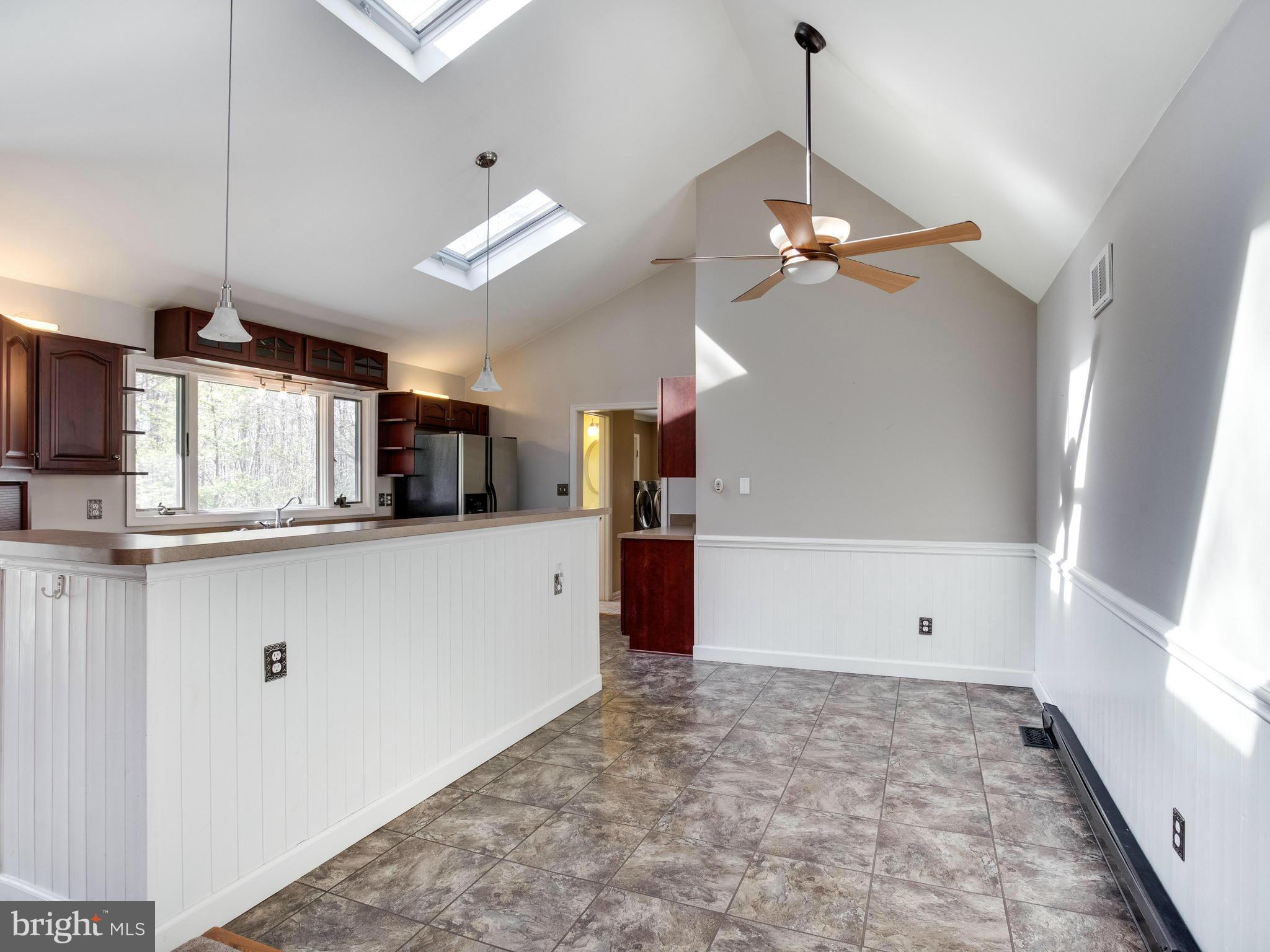 3151 Hunting Creek Road Huntingtown, MD 20639 - Photo 11 of 29 Interior (General)
