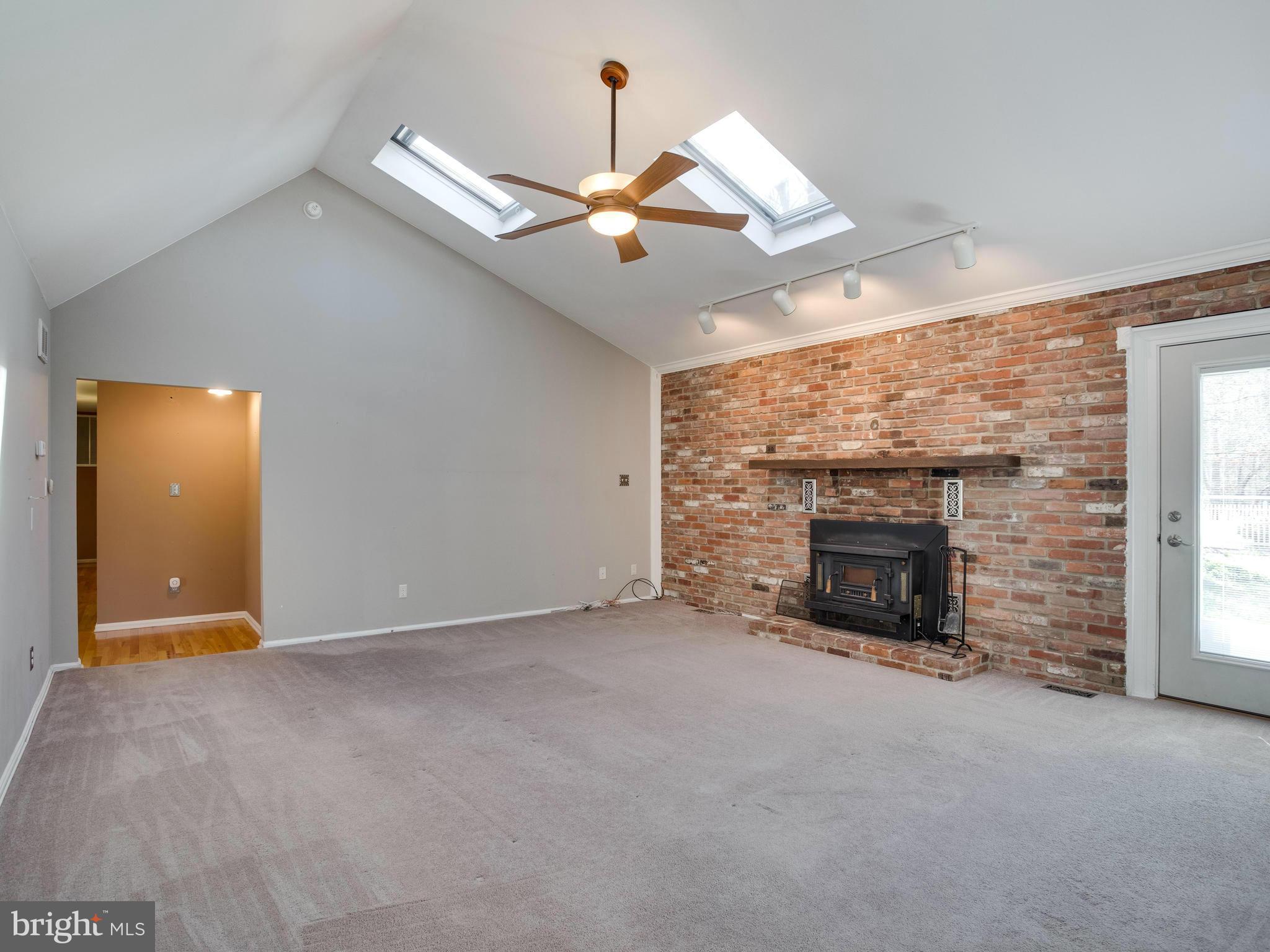 3151 Hunting Creek Road Huntingtown, MD 20639 - Photo 6 of 29 Family Room