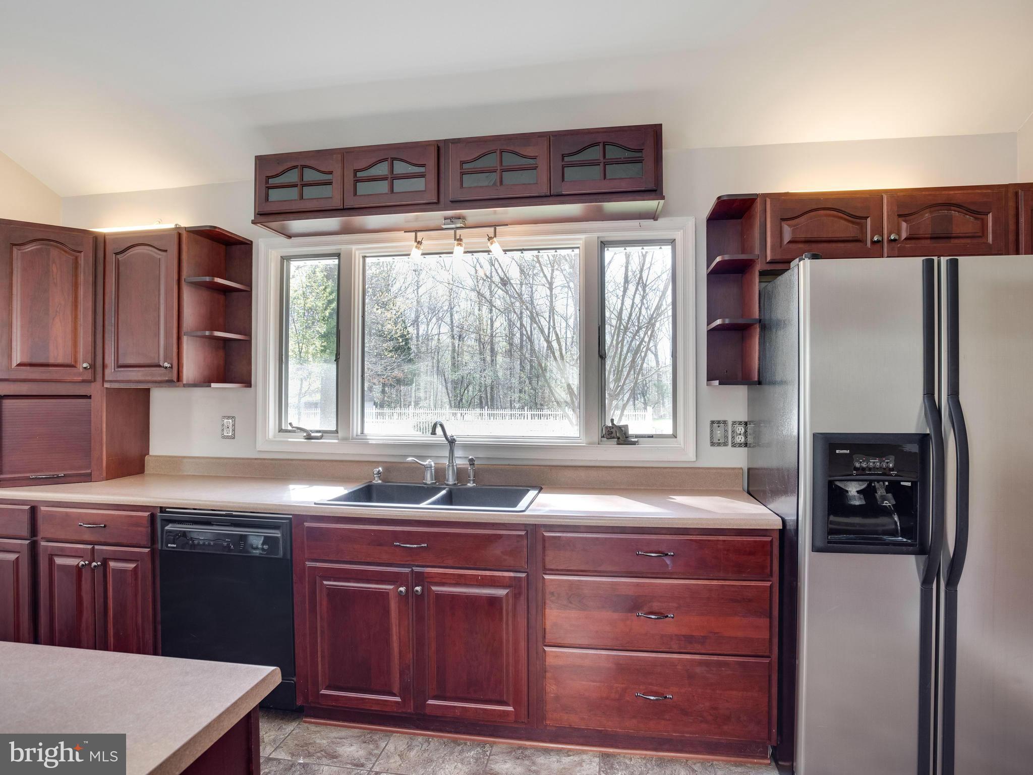 3151 Hunting Creek Road Huntingtown, MD 20639 - Photo 9 of 29 Kitchen