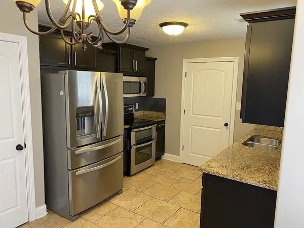 $1,600 | 1621 Apache Way, Clarksville, TN 37042