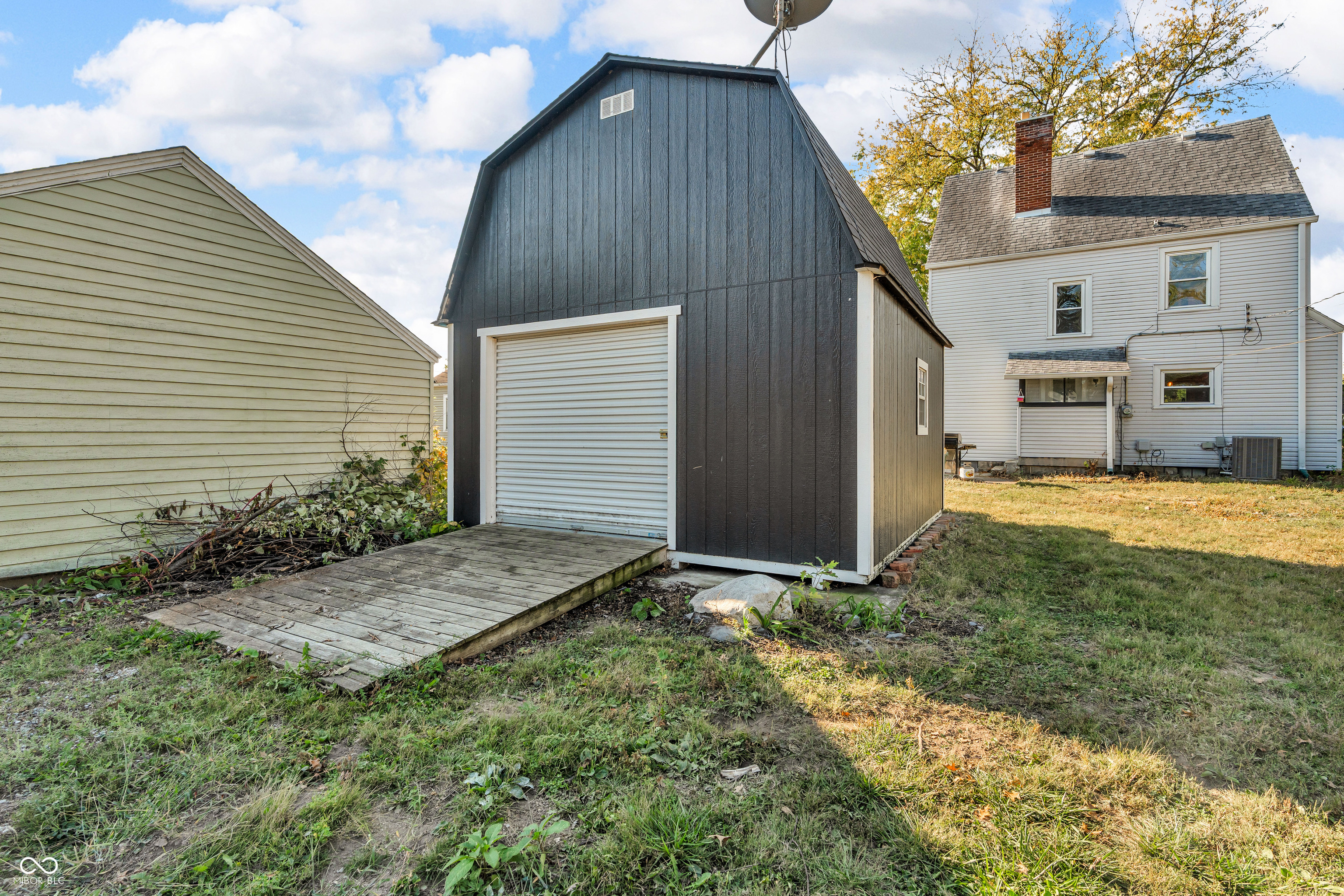 5210 Crawfordsville Road Indianapolis, IN 46224 - Photo 27 of 35