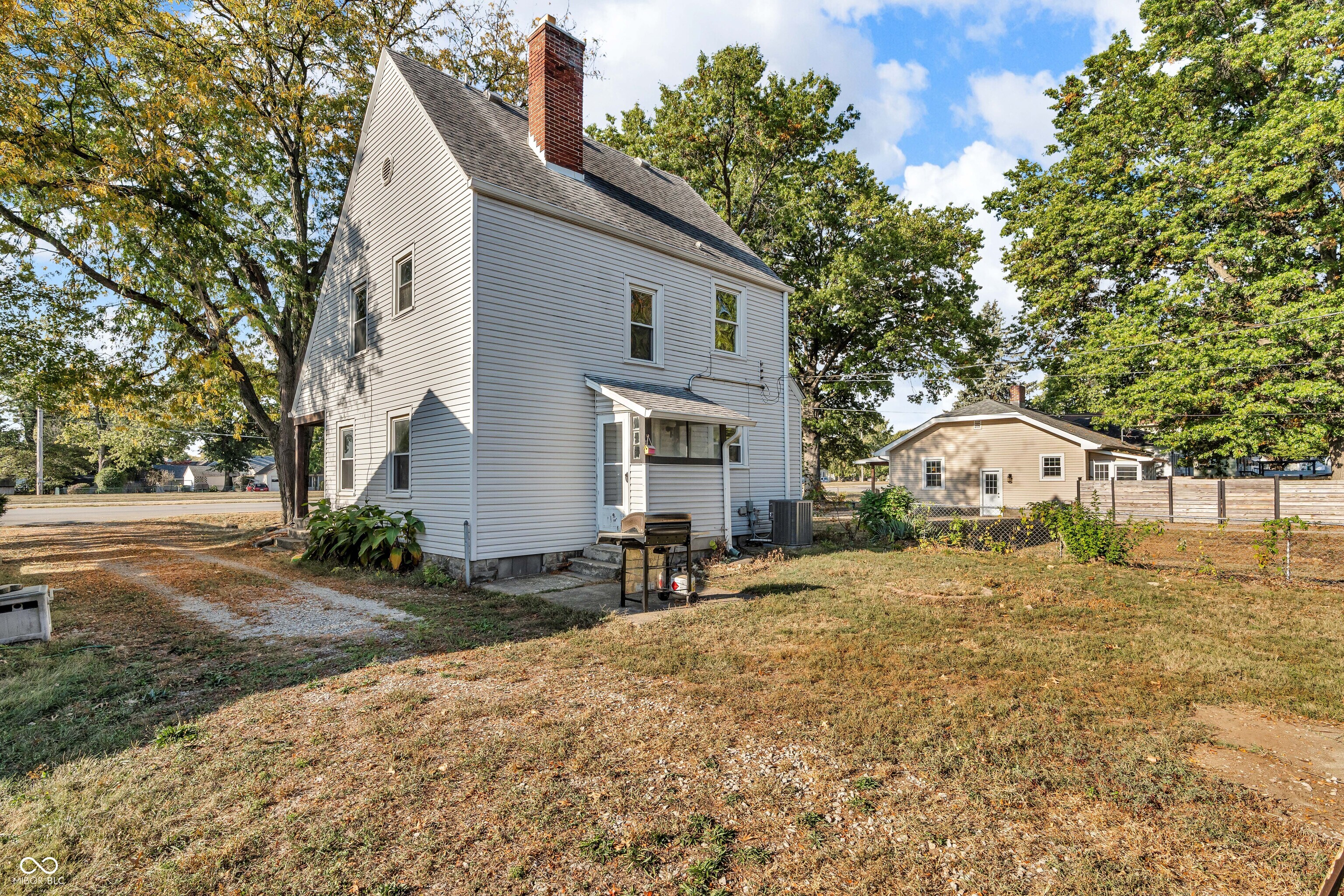 5210 Crawfordsville Road Indianapolis, IN 46224 - Photo 31 of 35