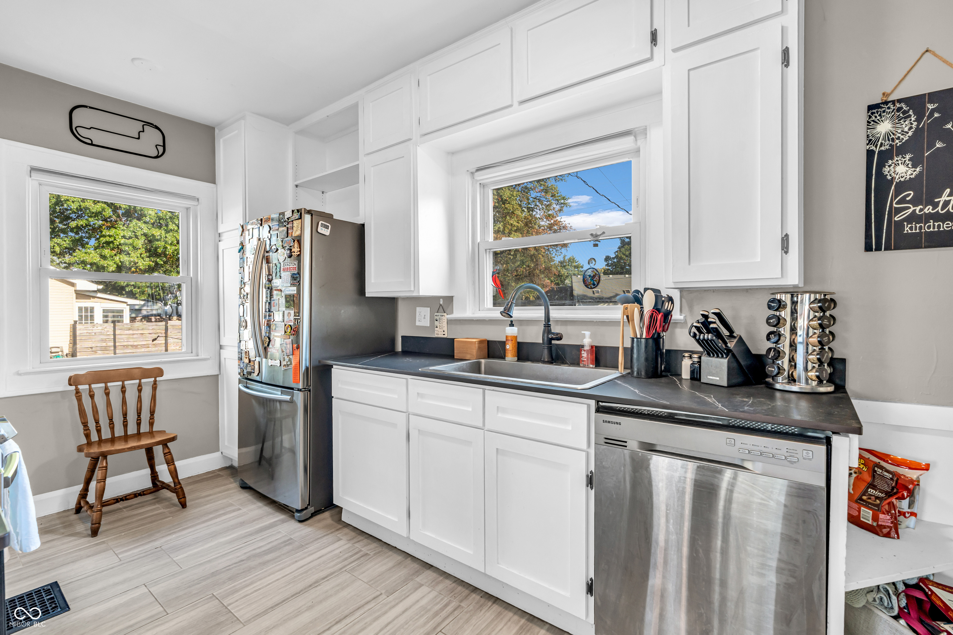 5210 Crawfordsville Road Indianapolis, IN 46224 - Photo 10 of 35