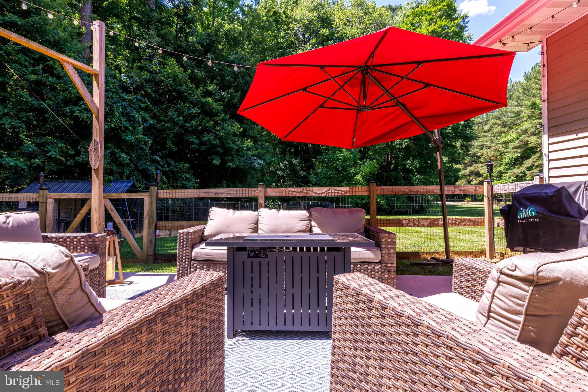 11275 Central Avenue Ridgely, MD 21660 - Photo 33 of 46 Relaxing Patio
