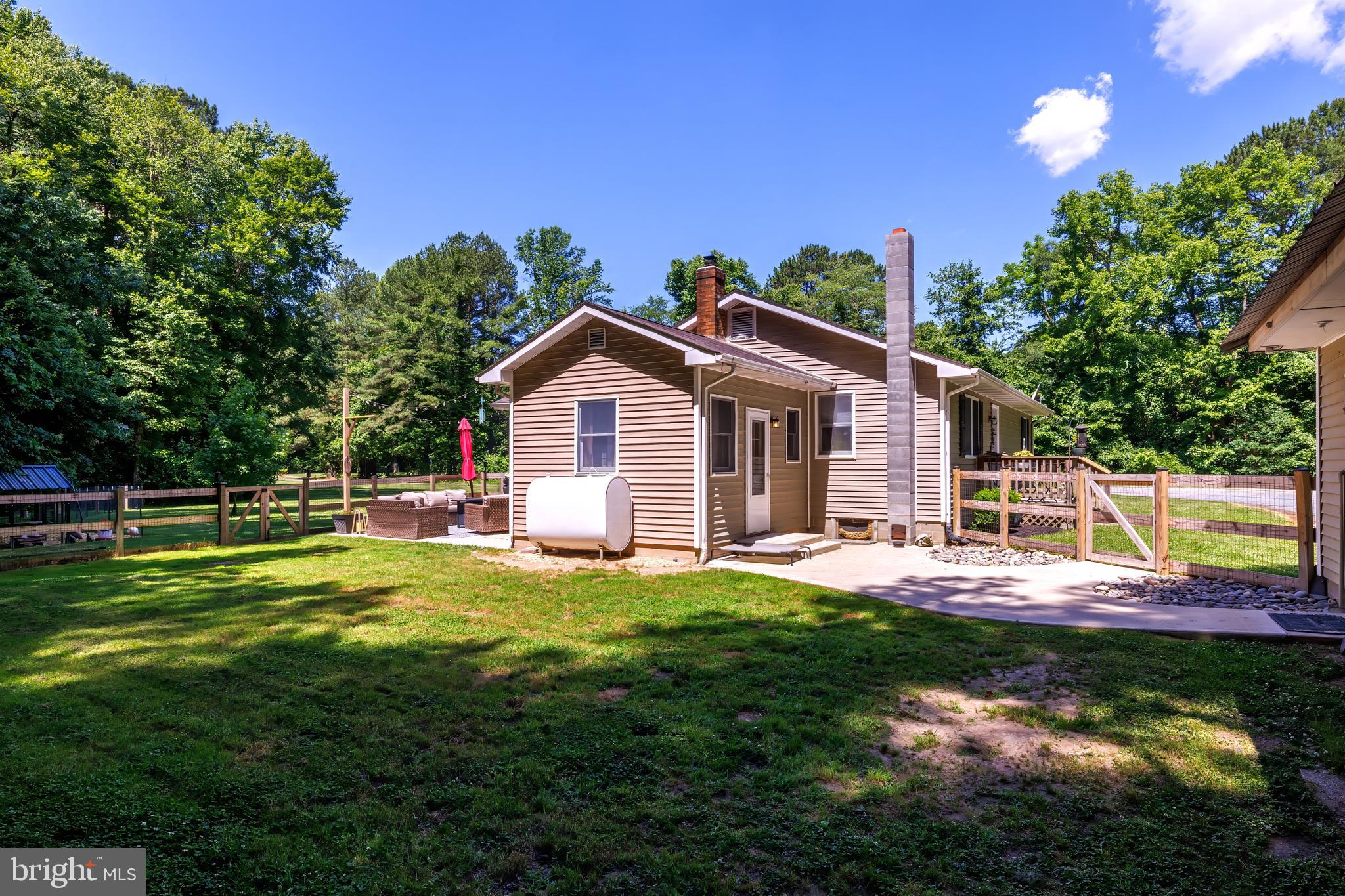 11275 Central Avenue Ridgely, MD 21660 - Photo 45 of 46 Fenced Side Yard