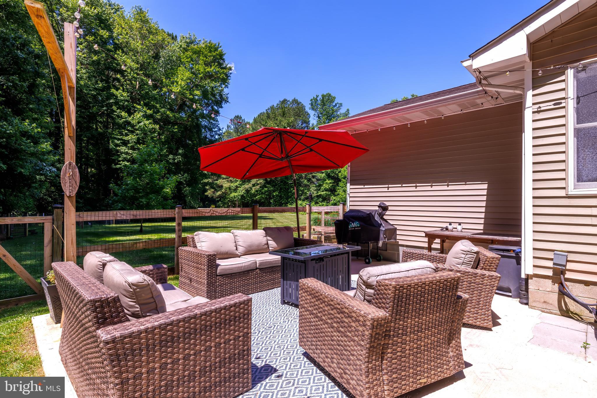 11275 Central Avenue Ridgely, MD 21660 - Photo 5 of 46 Relaxing Patio