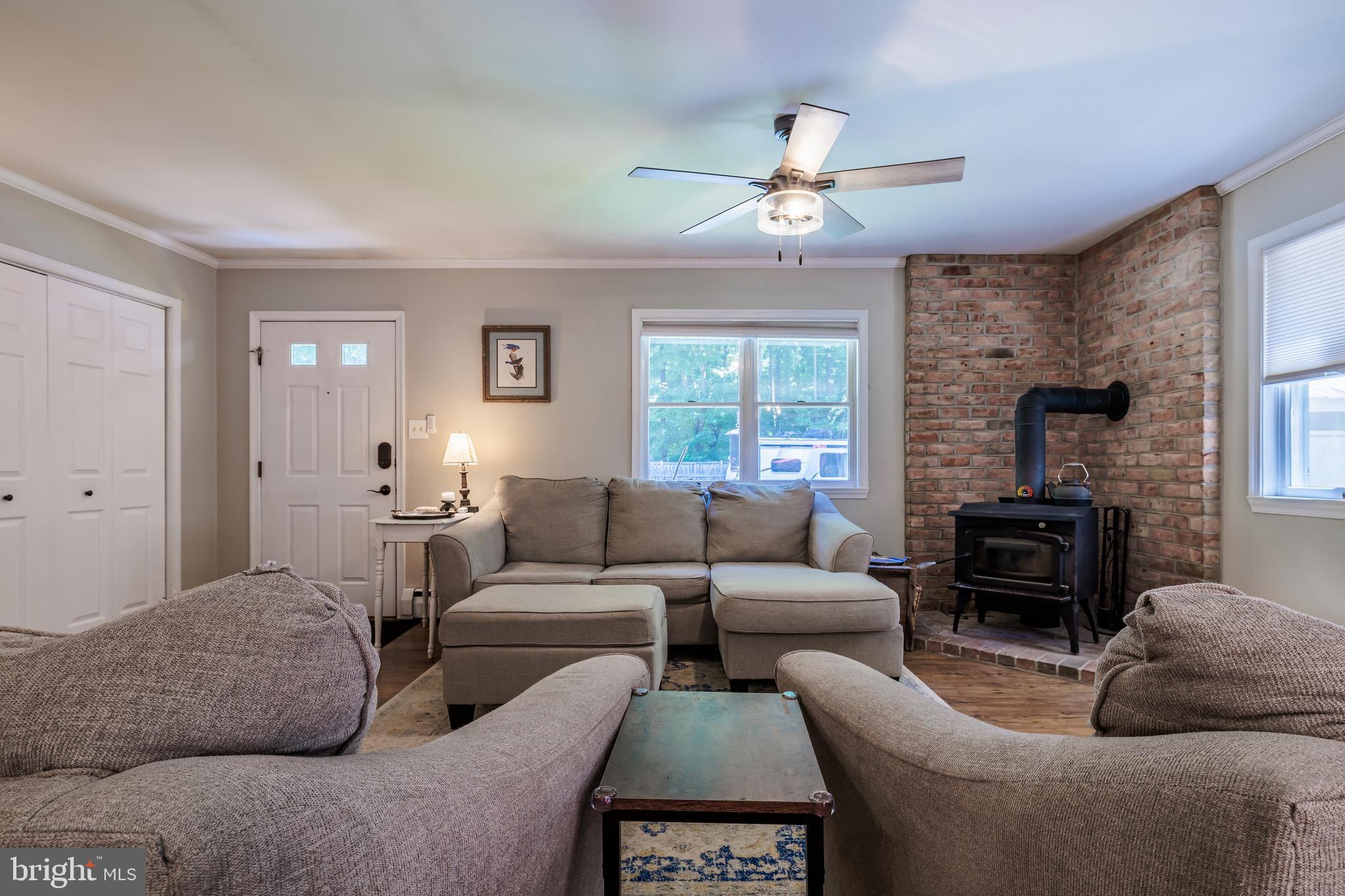 11275 Central Avenue Ridgely, MD 21660 - Photo 9 of 46 Family Room