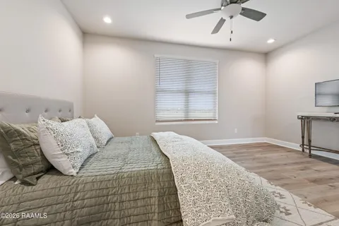 $265,000 | 211 Firethorn Drive, Youngsville, LA 70592