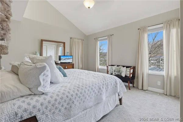 $1,199,000 | 231 Ridgewood Drive, Lake Ozark, MO 65049