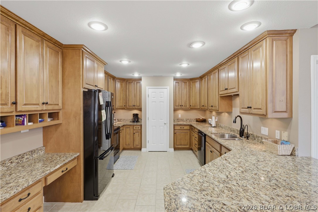 231 Ridgewood Drive Lake Ozark, MO 65049 - Photo 6 of 56