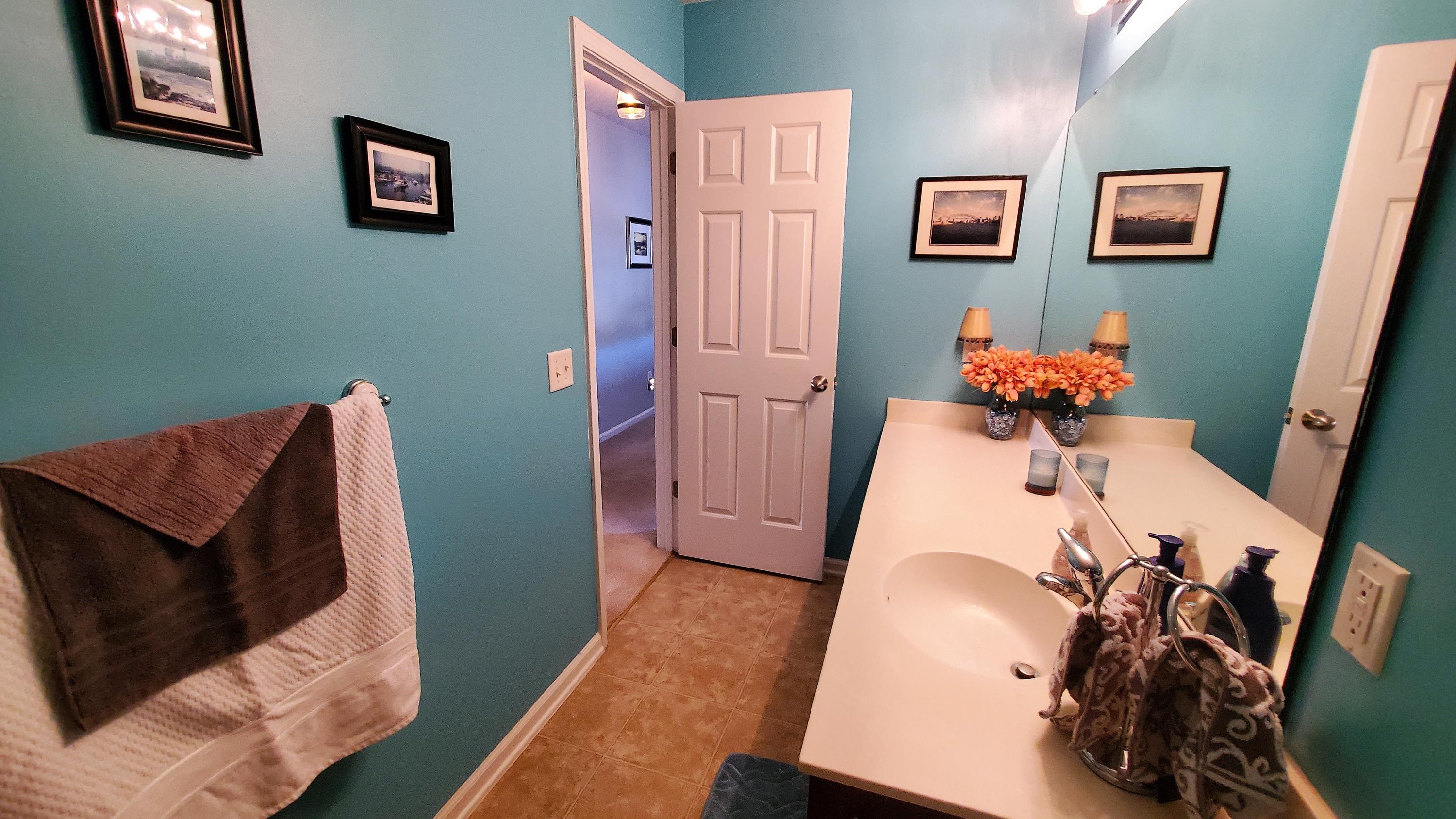 115 Decatur Drive Summerville, SC 29486 - Photo 19 of 40 guest bath