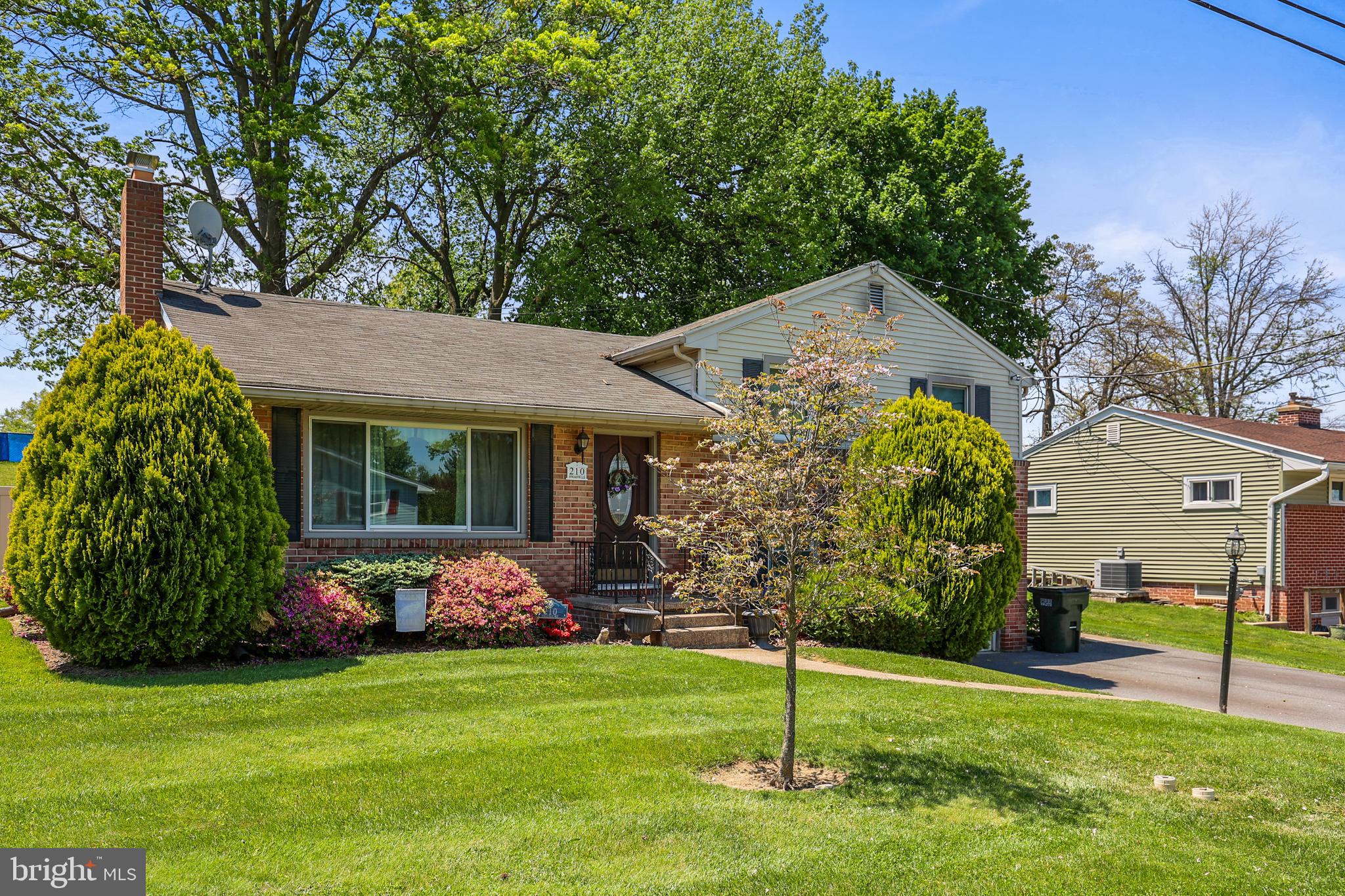 210 Melvale Road Dallastown, PA 17313 - Photo 2 of 35