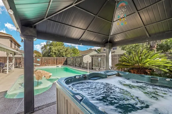 $560,000 | 2708 Winged Foot Way, Modesto, CA 95355