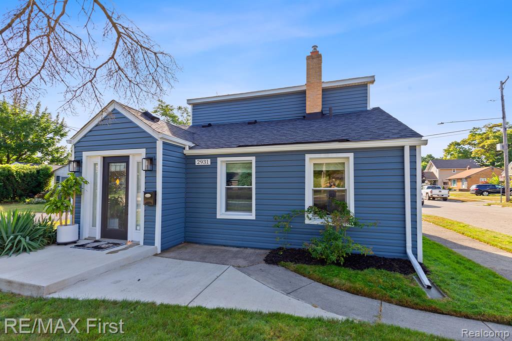2931 Rochester Road Royal Oak, MI 48073 - Photo 2 of 24