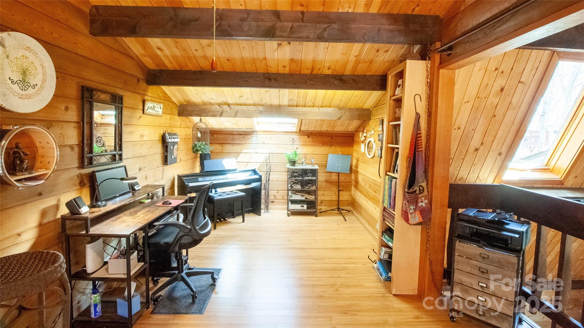 280 Kilgore Road Waynesville, NC 28785 - Photo 24 of 45 a very nice looking room with many windows