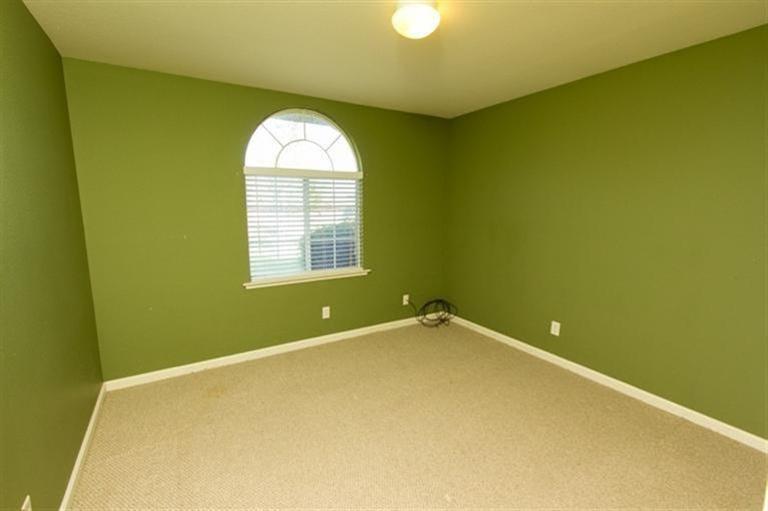16150 Monreal Road Madera, CA 93636 - Photo 10 of 15 Guest Bedroom