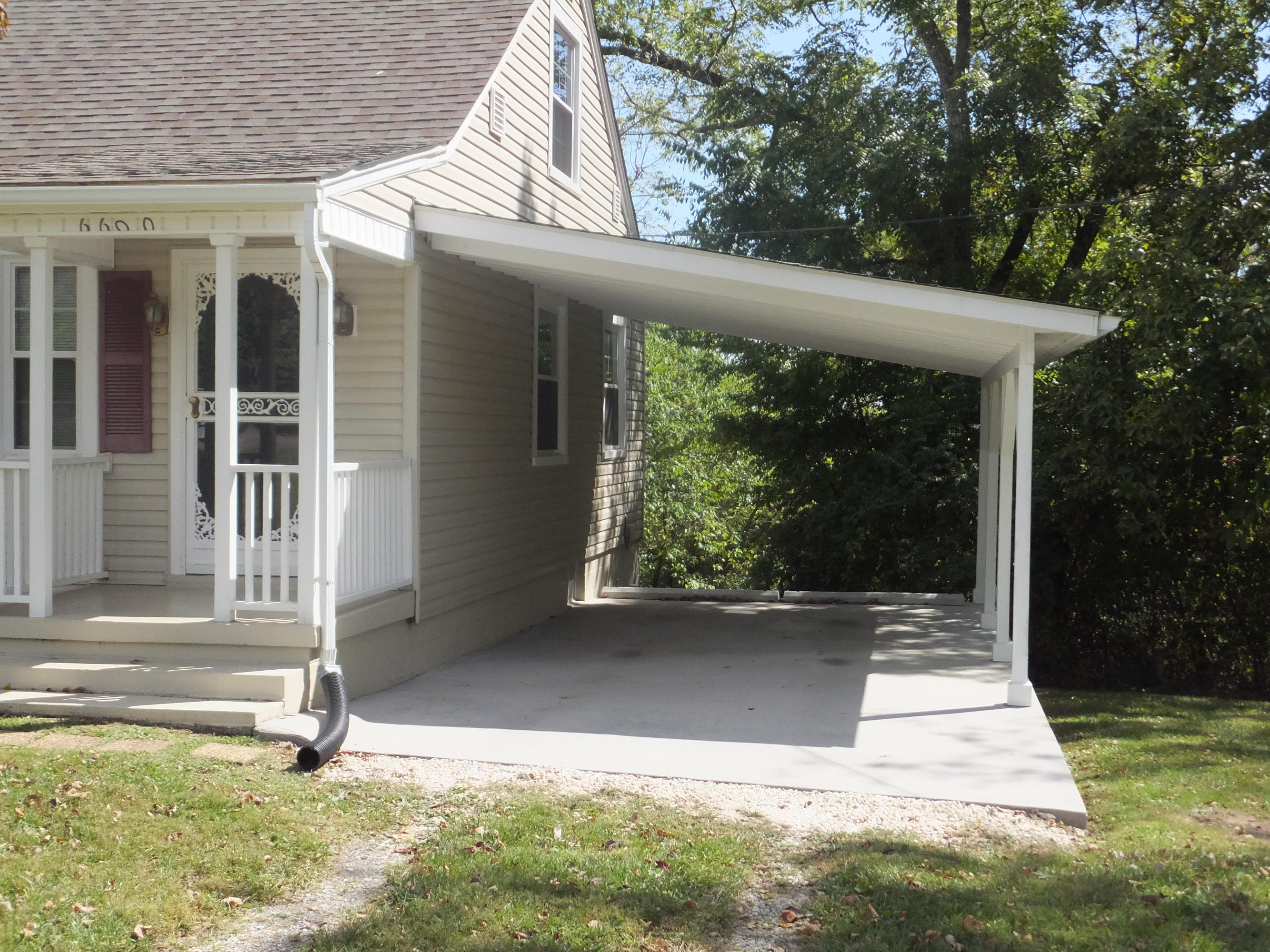 6600 Ridgeview Road Knoxville, TN 37918 - Photo 24 of 32 Carport