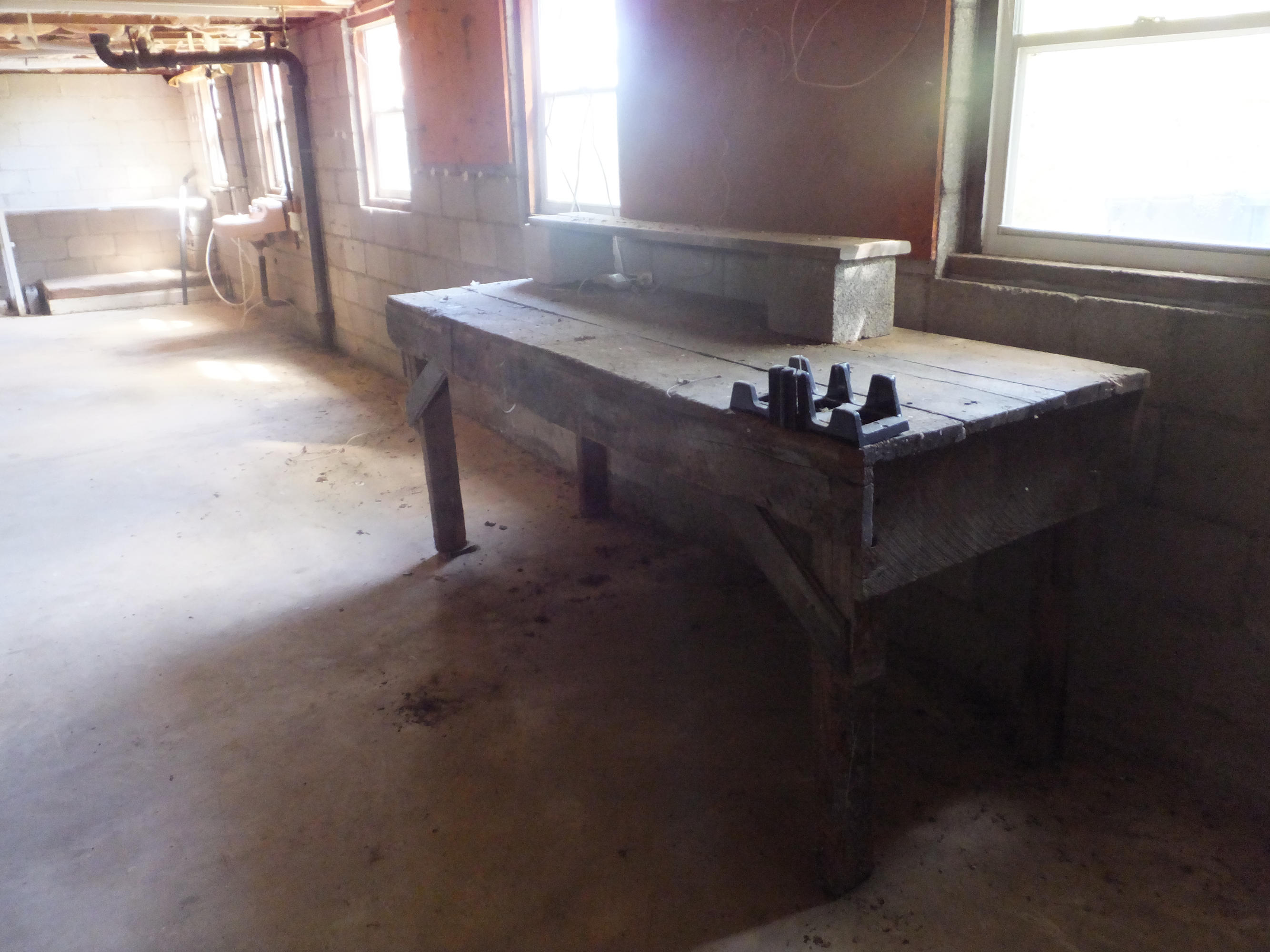 6600 Ridgeview Road Knoxville, TN 37918 - Photo 28 of 32 workshop area