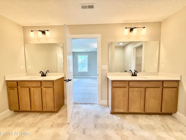 $431,950 | 3213 Song Sparrow Drive, Maryville, TN 37803