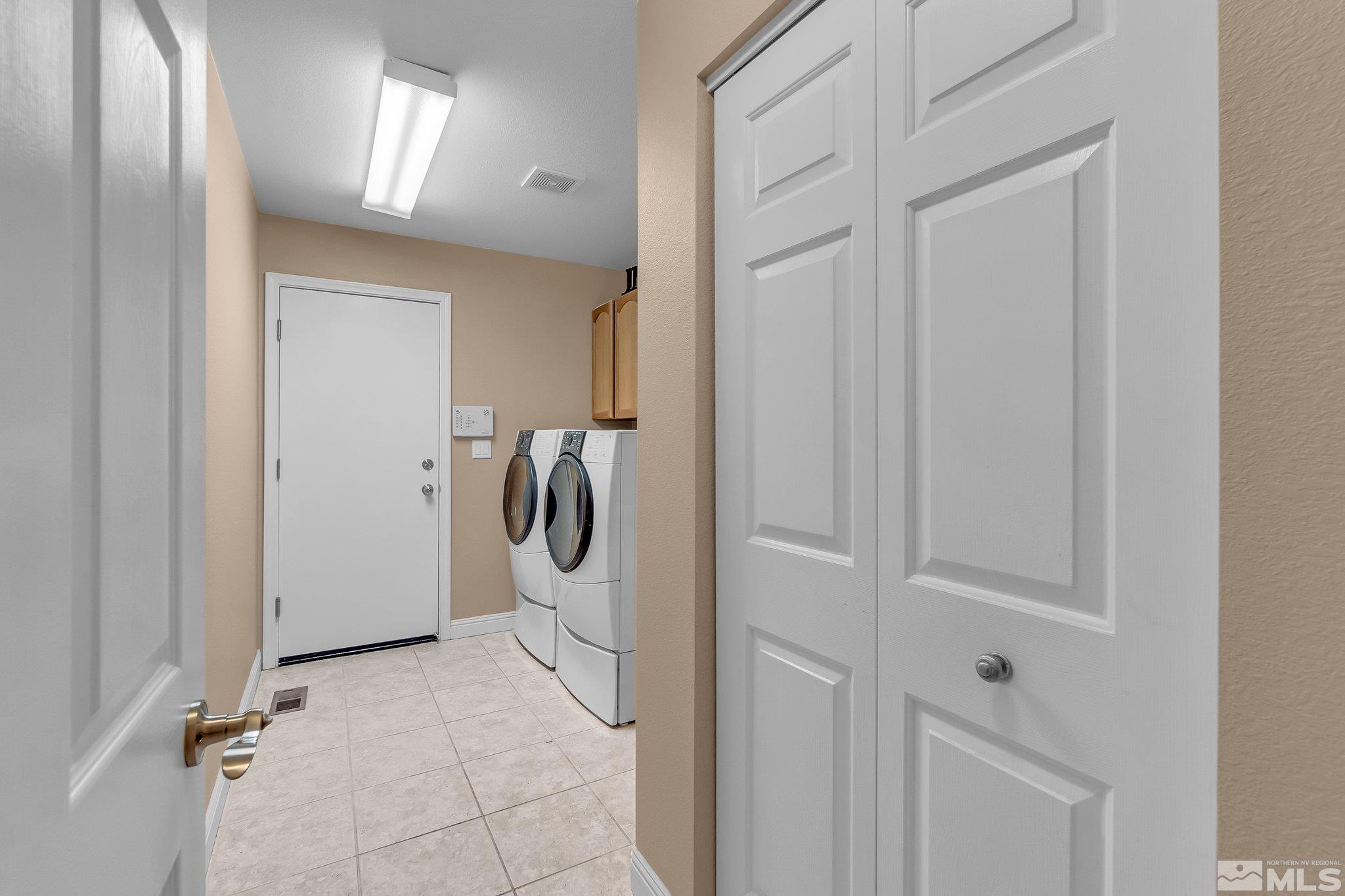 994 Rook Way Sparks, NV 89441 - Photo 11 of 24 Photo 11