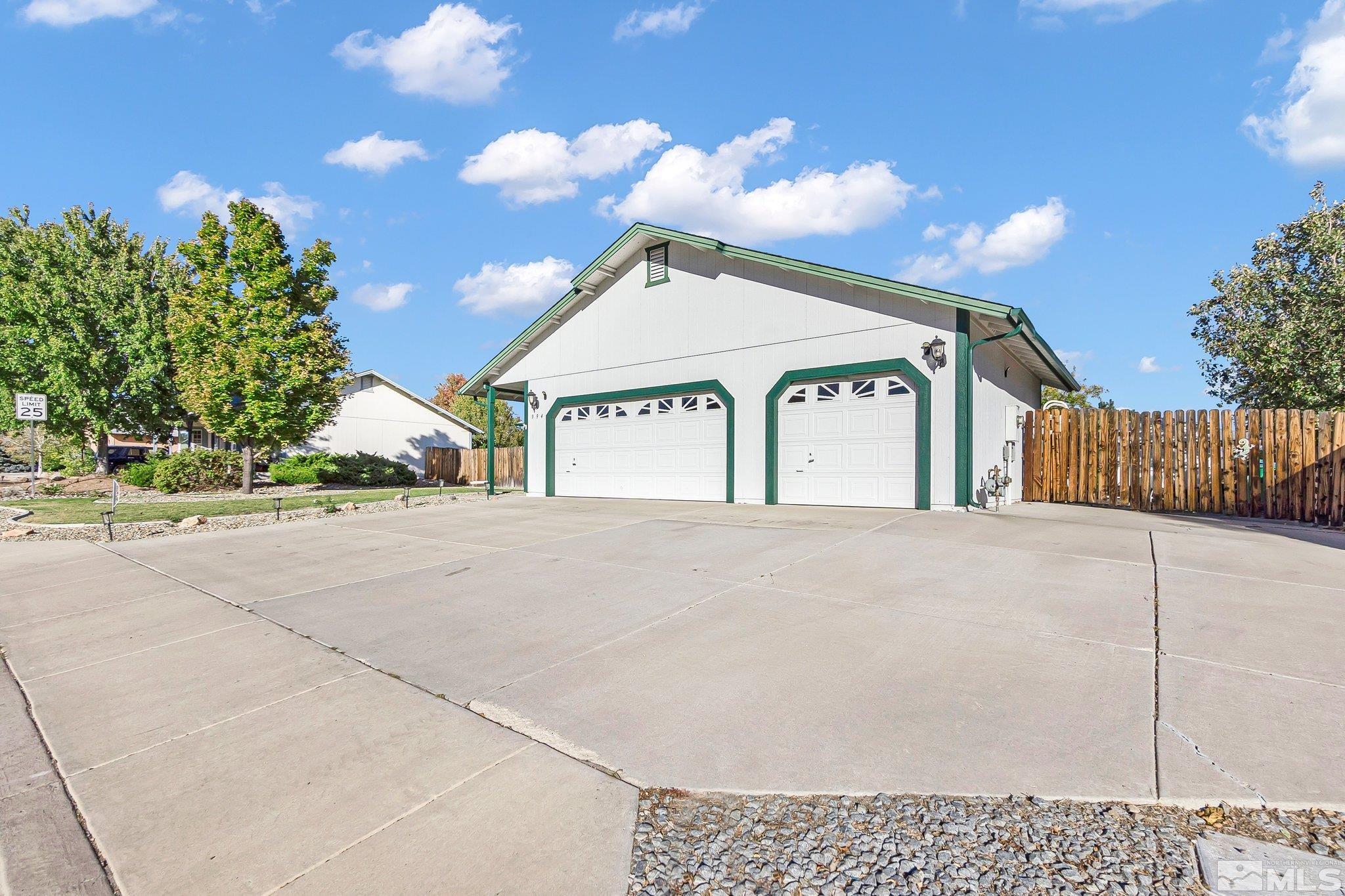 994 Rook Way Sparks, NV 89441 - Photo 2 of 24 Photo 2