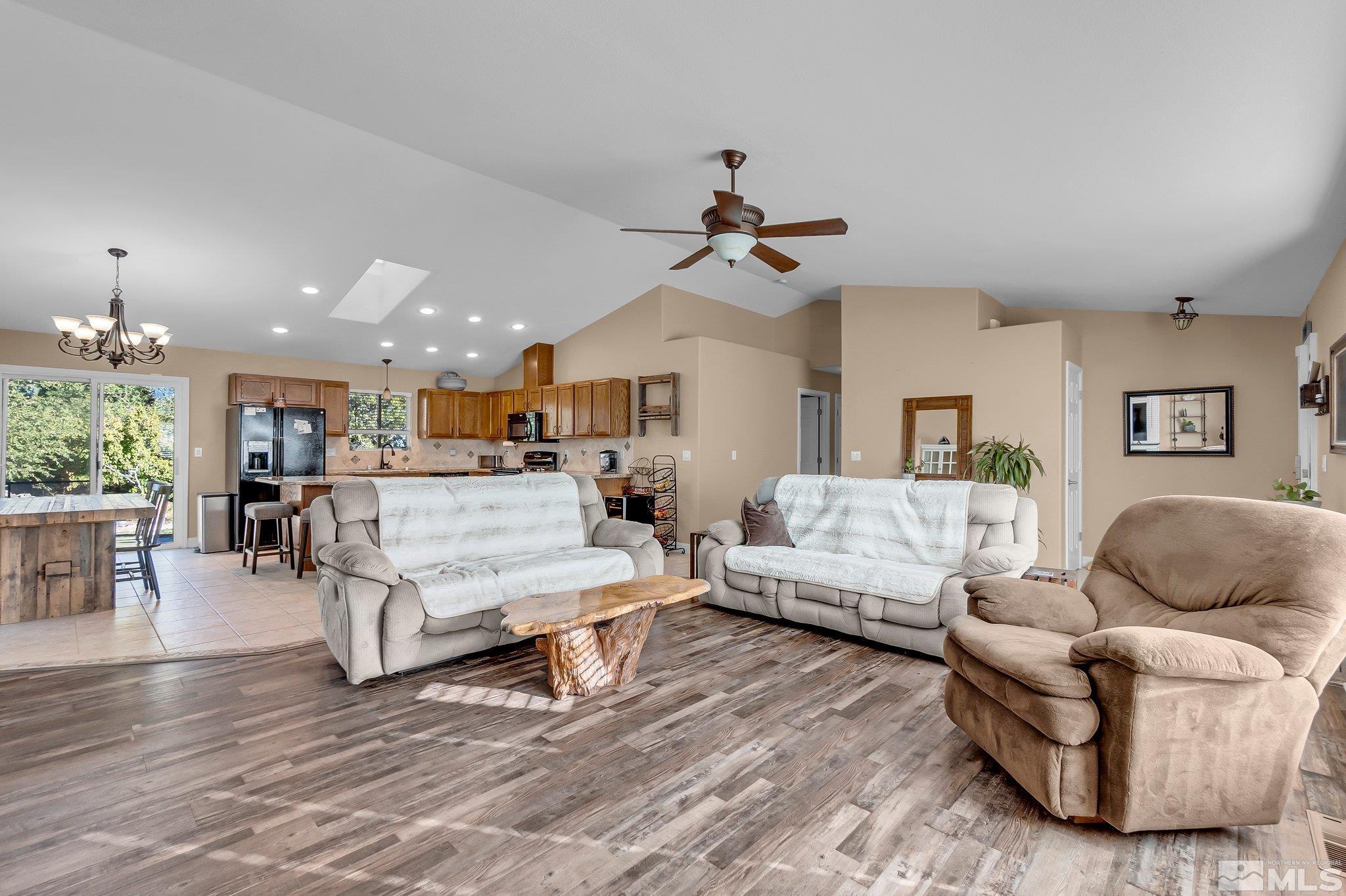 994 Rook Way Sparks, NV 89441 - Photo 6 of 24 Photo 6