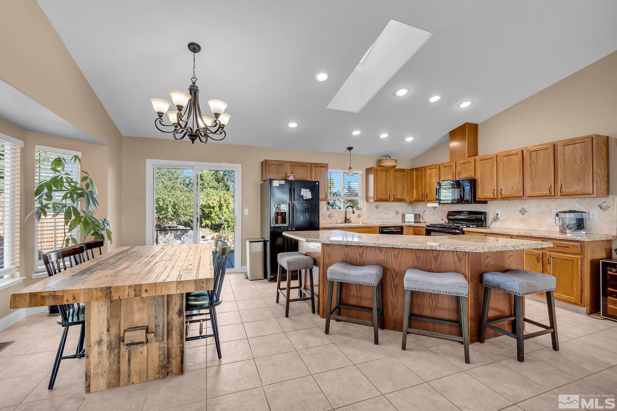 994 Rook Way Sparks, NV 89441 - Photo 8 of 24 Photo 8