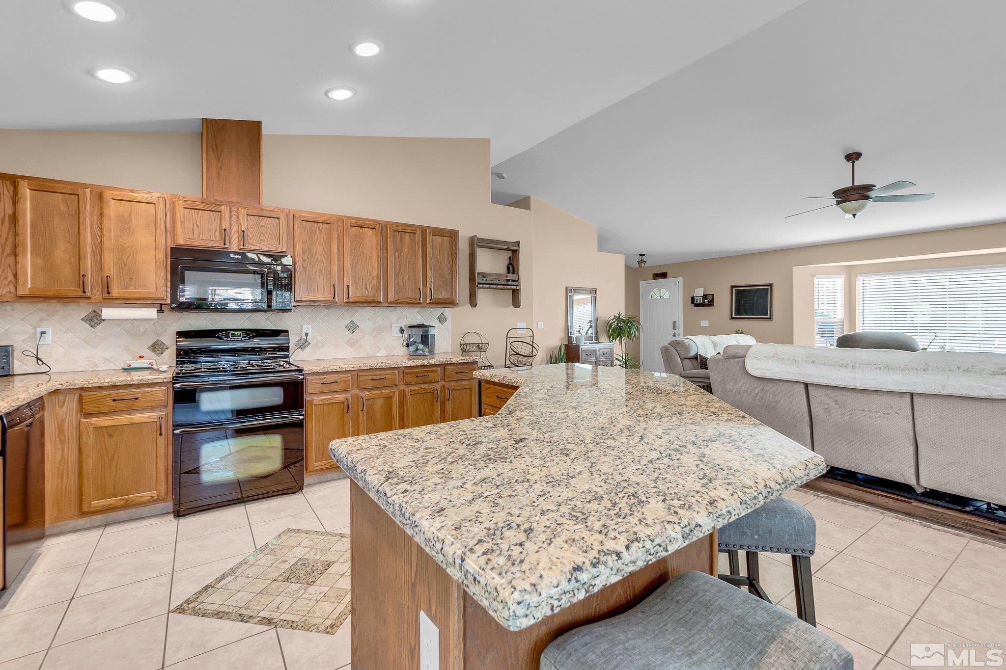 994 Rook Way Sparks, NV 89441 - Photo 9 of 24 Photo 9