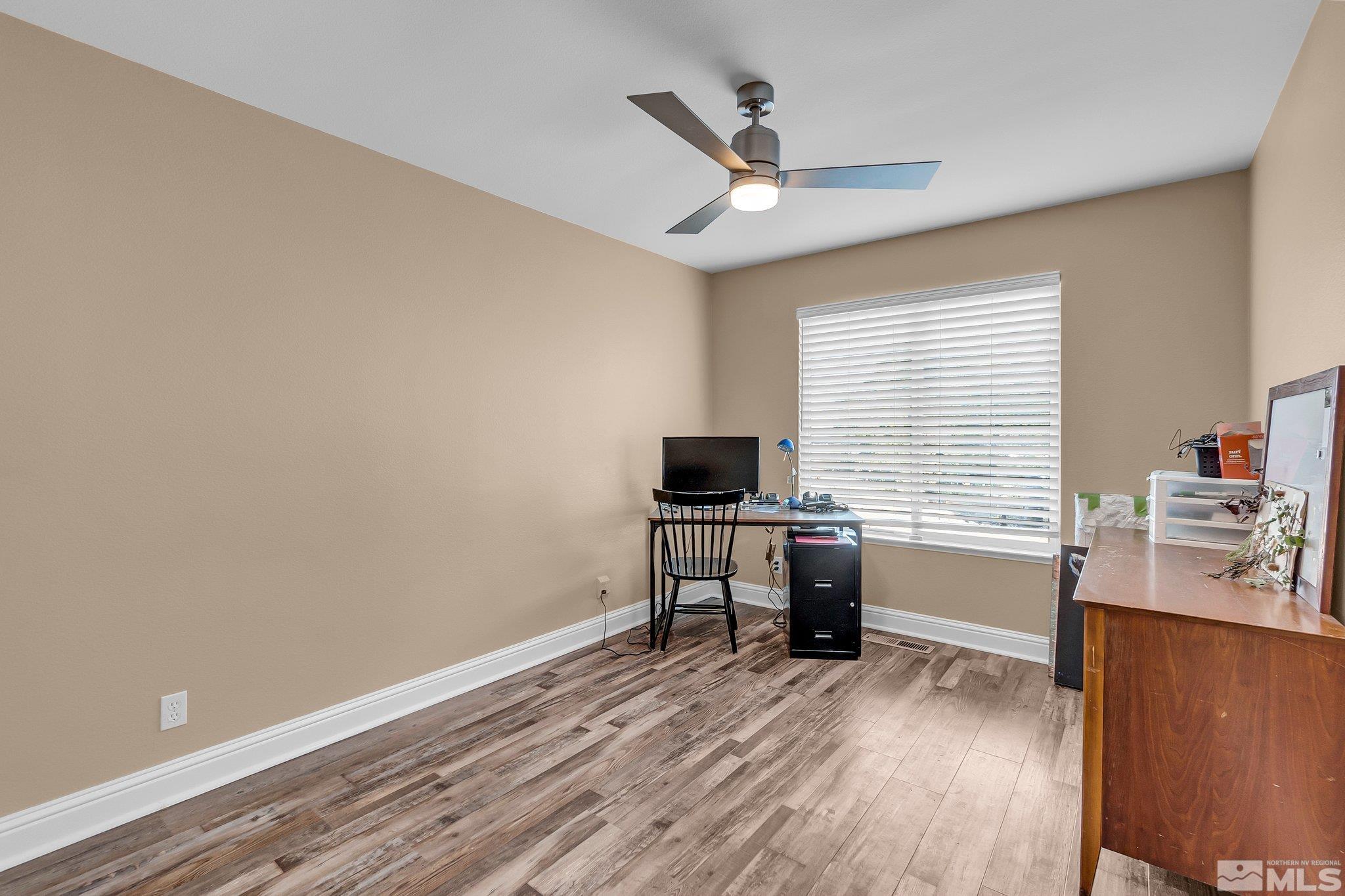 994 Rook Way Sparks, NV 89441 - Photo 10 of 24 Photo 10