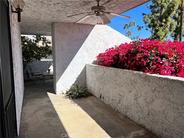 a view of a pathway of a house