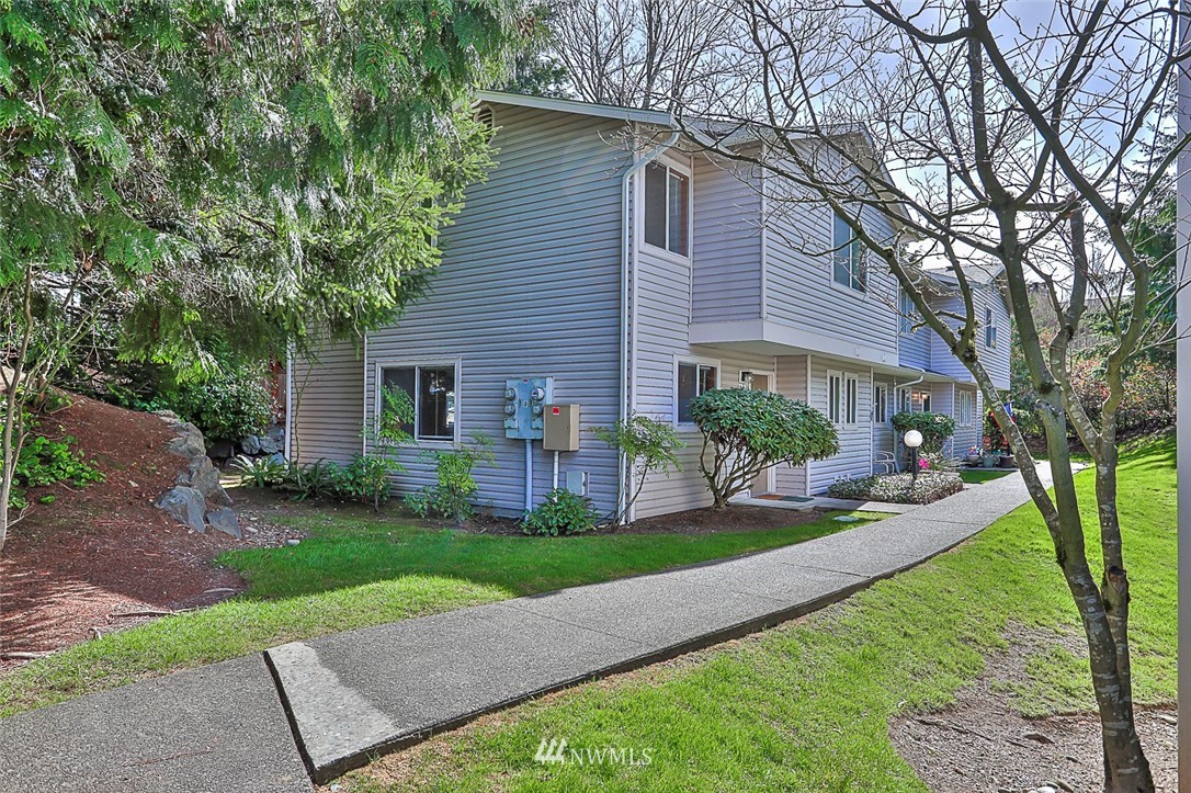 18910 Bothell Everett Highway, Unit D1 Bothell, WA 98012 - Photo 1 of 23 Gallery Image 1
