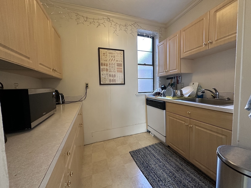 32 Symphony Road, Unit 7 Boston, MA 02115 - Photo 7 of 9 Gallery Image 7