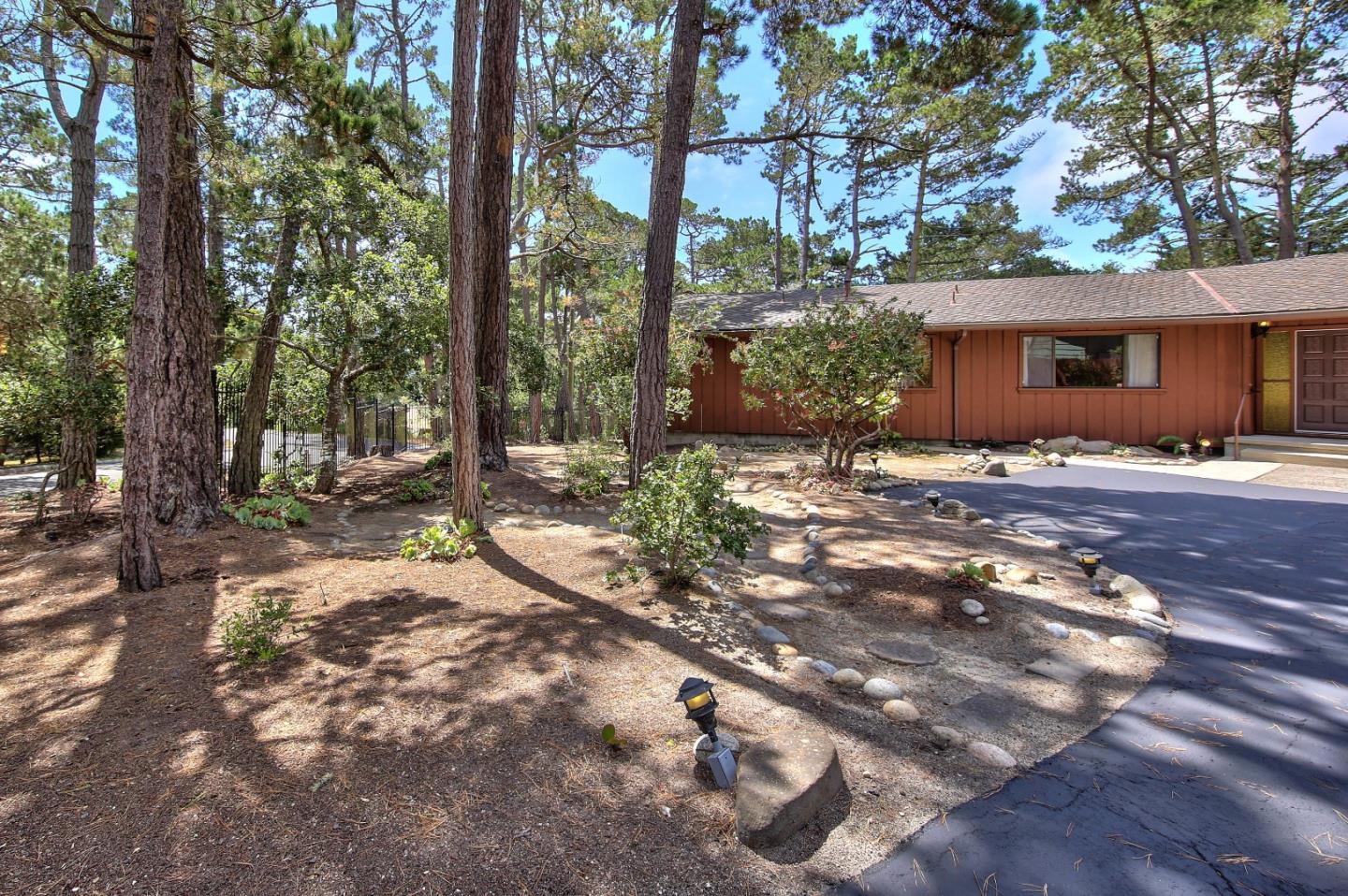 4196 Crest Road Pebble Beach, CA 93953 - Photo 25 of 26 Gallery Image 25