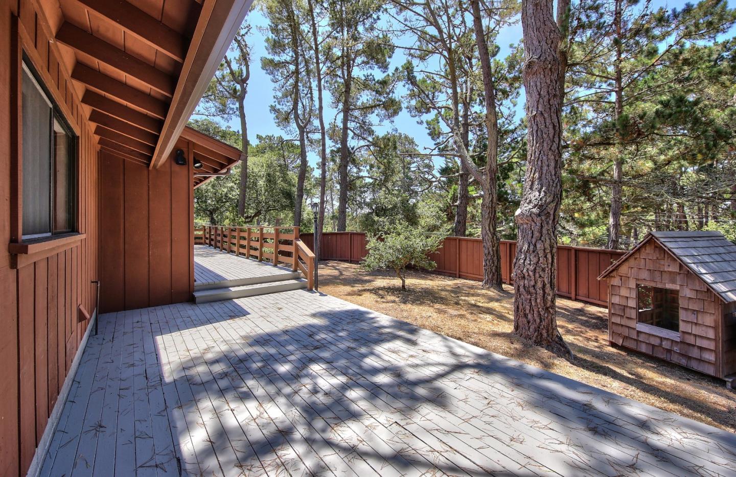 4196 Crest Road Pebble Beach, CA 93953 - Photo 10 of 26 Gallery Image 10