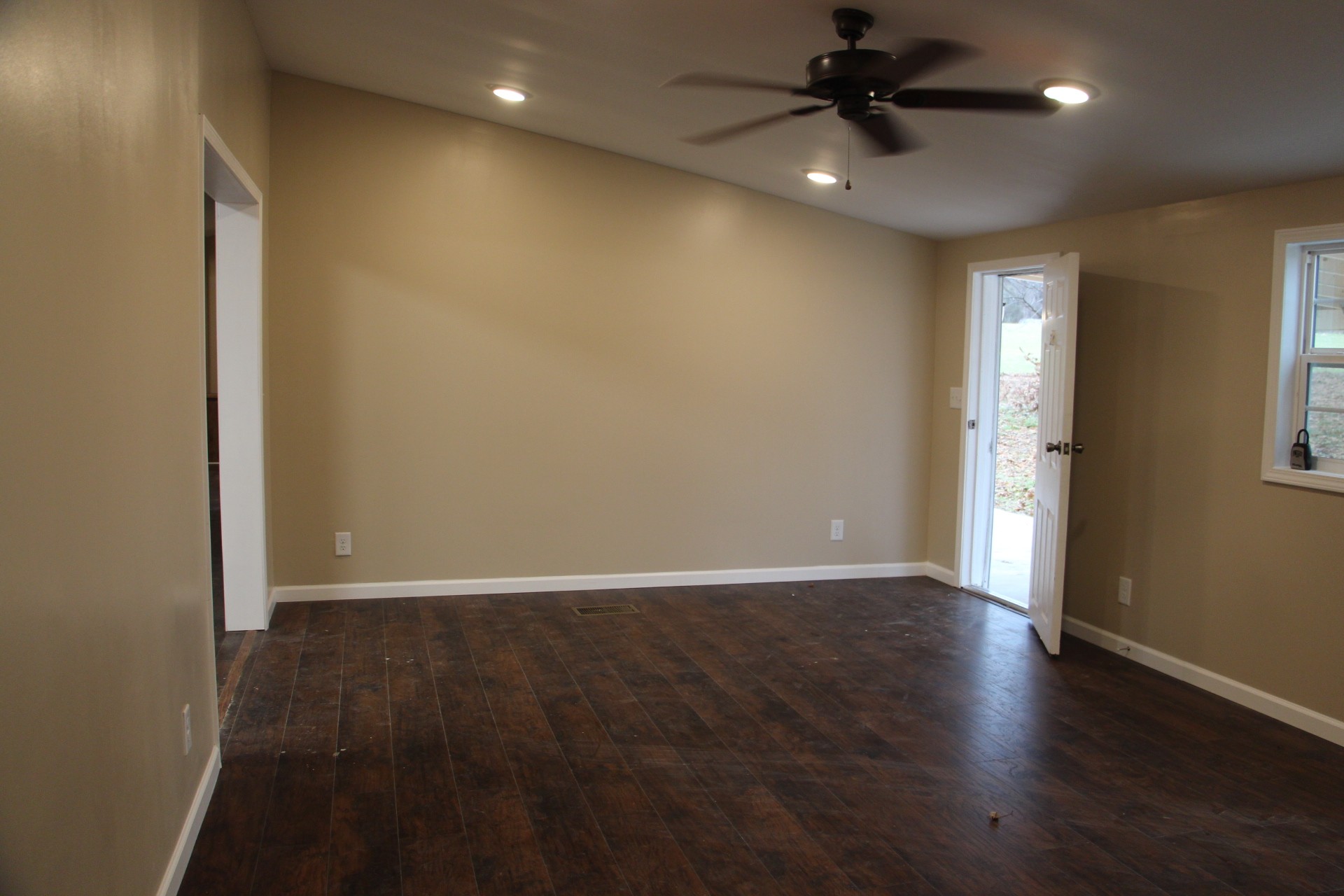 5929 H B Lee Road Springfield, TN 37172 - Photo 5 of 45