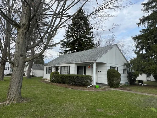 $179,900 | 302 Gardner Road, Horseheads, NY 14845