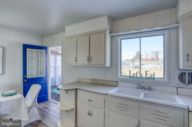 $250,000 | 7 Steele Road, Dover, DE 19901