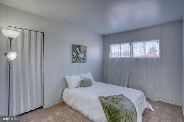 $250,000 | 7 Steele Road, Dover, DE 19901