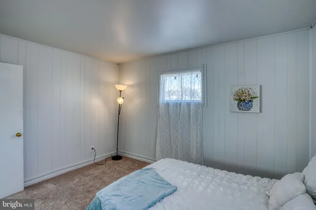 $250,000 | 7 Steele Road, Dover, DE 19901