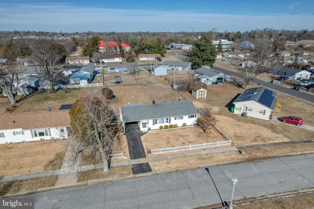 $250,000 | 7 Steele Road, Dover, DE 19901