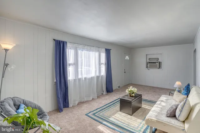 $250,000 | 7 Steele Road, Dover, DE 19901