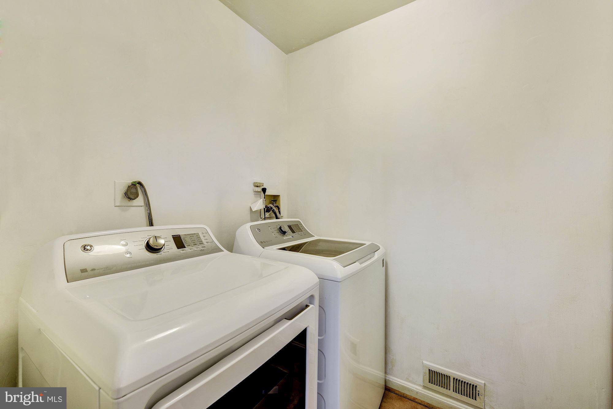 15417 Merrifields Lane Silver Spring, MD 20906 - Photo 20 of 46 Main Level Laundry